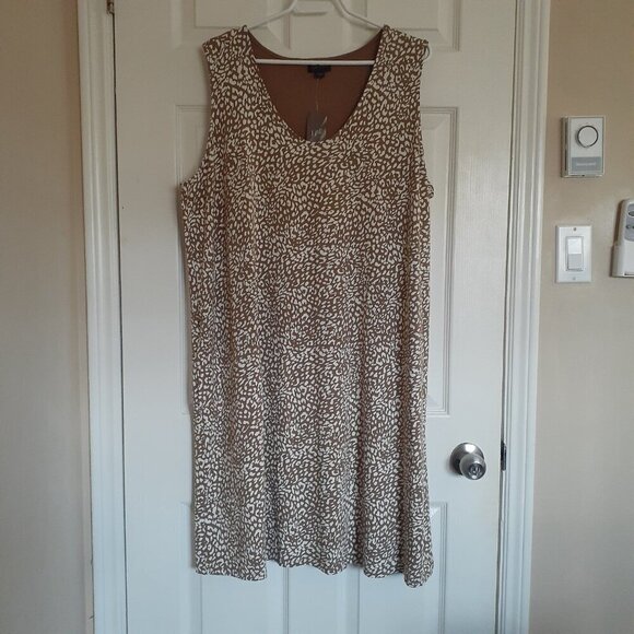 J. Jill Wearever Women's 2X Tan Leopard Print V Neck Dress - Picture 3 of 10